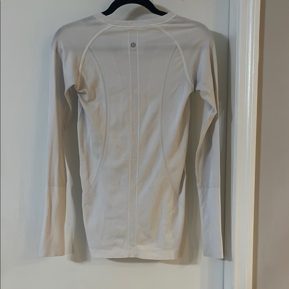 lululemon athletica Tops - Lululemon Long Sleeve Top